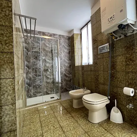 Anfite Aleardi Apartman *