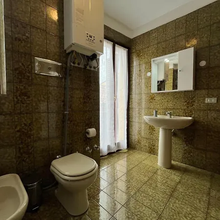 Anfite Aleardi Apartman