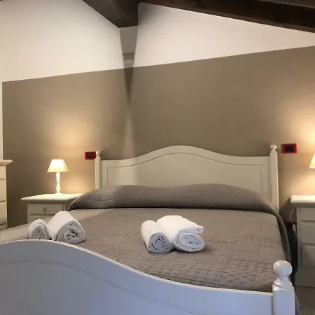 Anfite Aleardi Apartman *