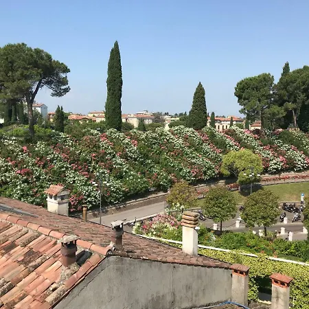 Apartman Anfite Aleardi *