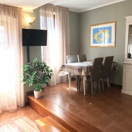 Apartman Anfite Aleardi