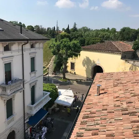 Anfite Aleardi Apartman